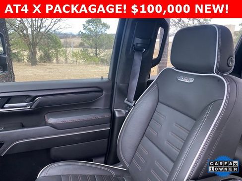 Used 2025 GMC Sierra 2500 AT4X image 38