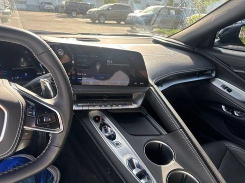 Used 2026 Chevrolet Corvette Stingray Coupe w/ 1LT RWD image 11