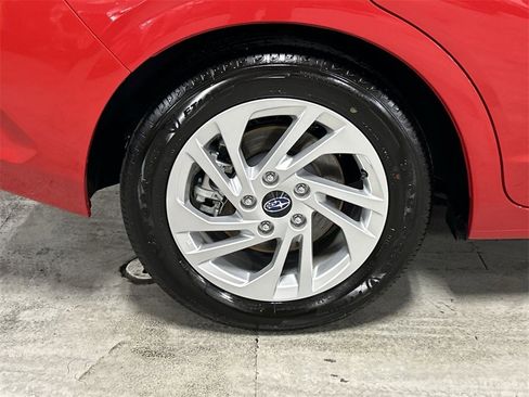 Certified 2025 Subaru Impreza 2.0i image 12