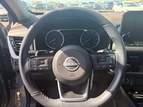 Certified 2023 Nissan Rogue SL w/ SL Premium Package image 11