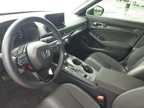 Used 2025 Honda Civic Sport image 11