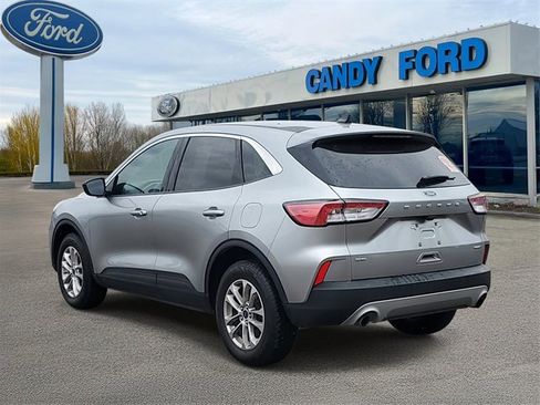 Used 2022 Ford Escape SE w/ Convenience Package image 3