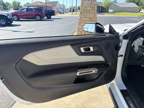 Used 2024 Ford Mustang GT Premium w/ GT Performance Package RWD image 4
