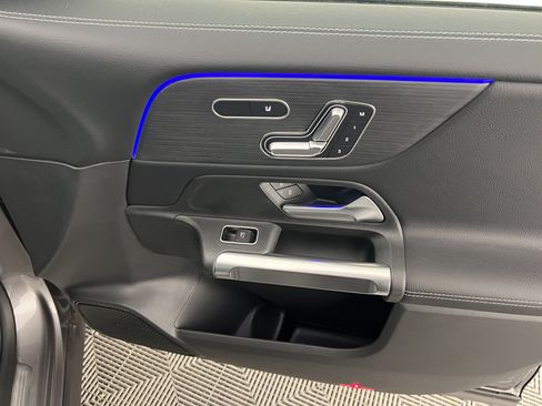 New 2026 Mercedes-Benz GLB 250 4MATIC image 26