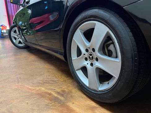 Used 2018 Mercedes-Benz CLA 250 4MATIC image 38