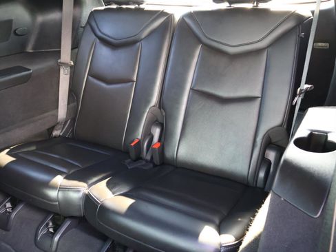 Used 2023 Cadillac XT6 Premium Luxury image 27