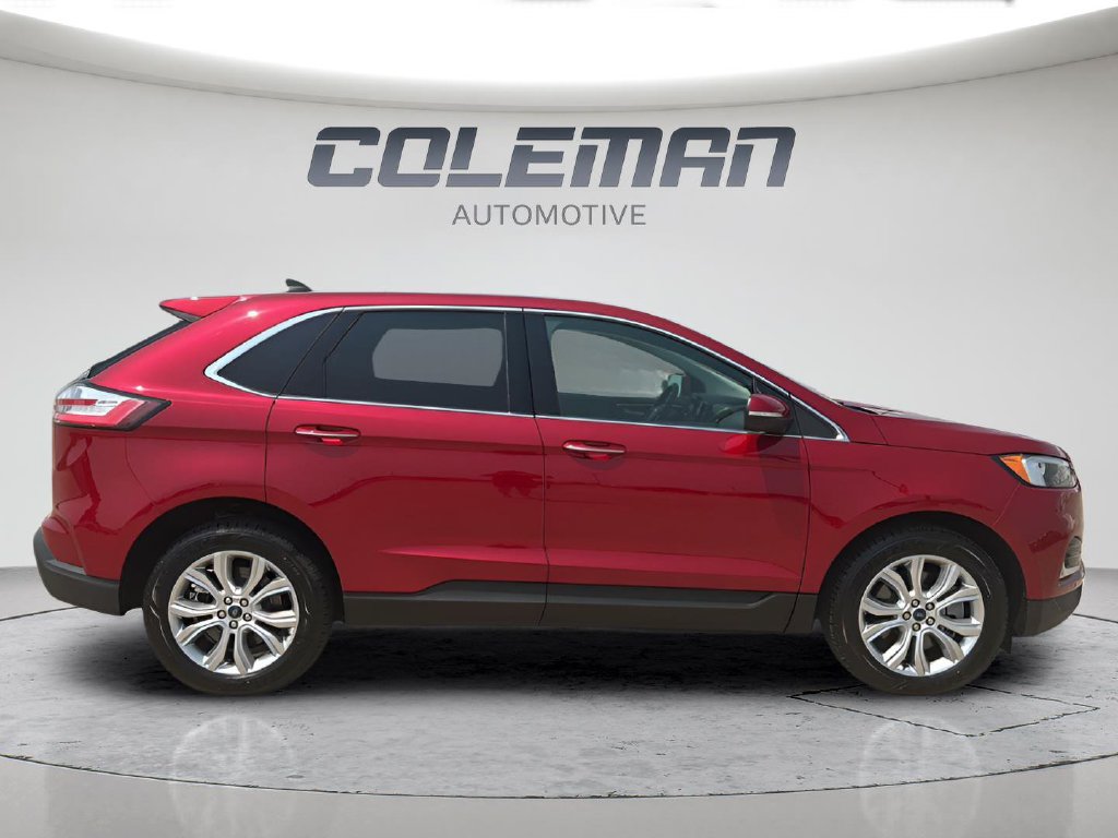Used 2022 Ford Edge Titanium w/ Class II Trailer Tow Package AWD/4WD image 12