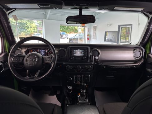 Used 2018 Jeep Wrangler Unlimited Sport S image 22