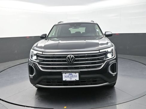 Used 2026 Volkswagen Atlas SE AWD/4WD image 2