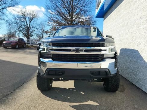 Used 2021 Chevrolet Silverado 1500 LT image 3