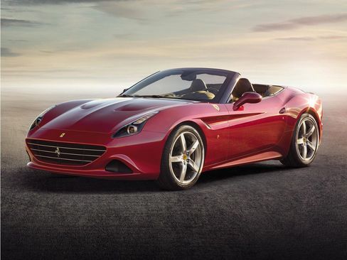 Certified 2015 Ferrari California T RWD image 1