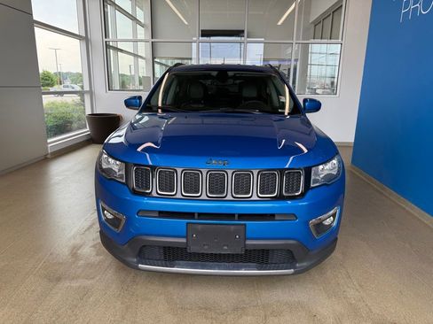 Used 2020 Jeep Compass Limited AWD/4WD image 2