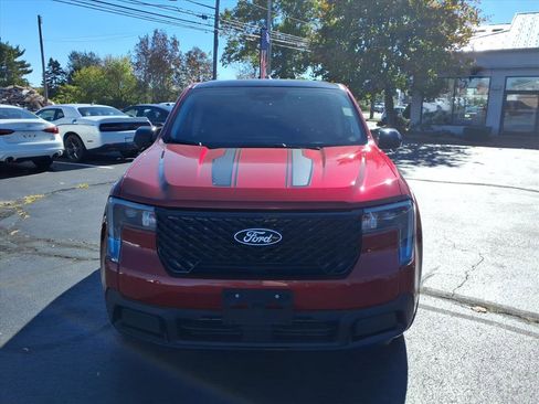 Used 2025 Ford Maverick Lariat w/ Black Appearance Package image 2