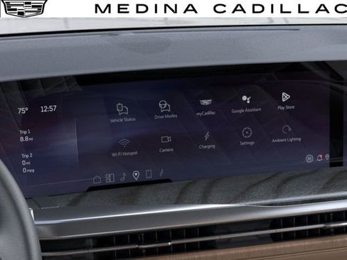 New 2025 Cadillac Escalade IQ Luxury 2 image 21