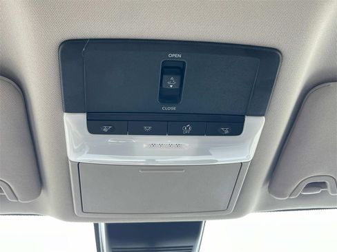 New 2025 Nissan Altima 2.5 SV w/ SV Premium Package image 31