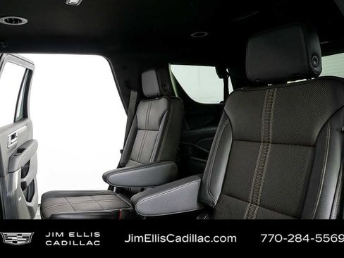 Used 2025 Chevrolet Tahoe High Country RWD image 21