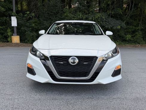 Used 2019 Nissan Altima 2.5 S FWD image 9