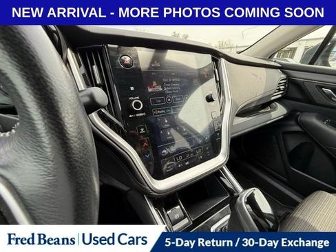 Used 2023 Subaru Outback Premium image 12