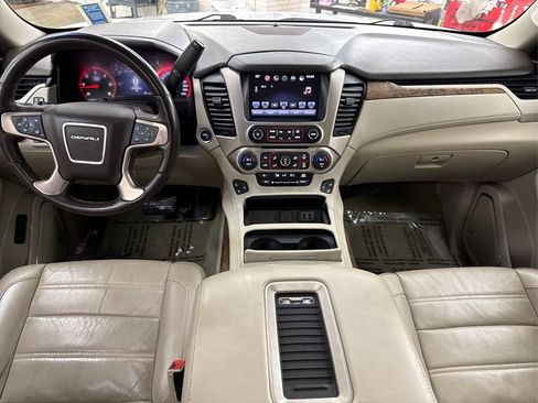 Used 2016 GMC Yukon Denali w/ Open Road Package image 22