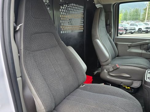 Used 2024 GMC Savana 2500 w/ Driver Convenience Package RWD image 21
