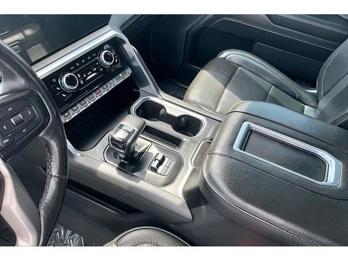 Used 2022 GMC Sierra 1500 Denali AWD/4WD image 16