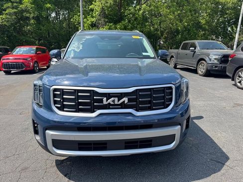 Used 2024 Kia Telluride S w/ S Sunroof Package FWD image 10