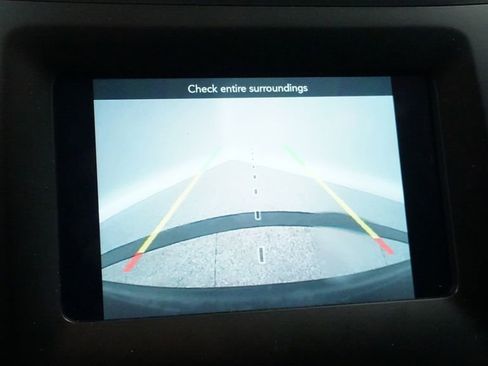 Certified 2019 Jeep Cherokee Latitude w/ Popular Appearance Group image 34