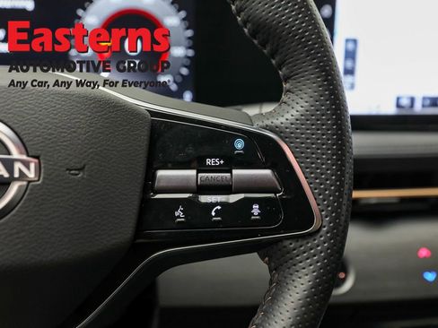 Used 2023 Nissan Ariya FWD image 16