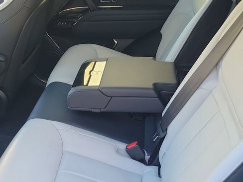 Certified 2024 Land Rover Range Rover Sport Dynamic SE AWD/4WD image 18