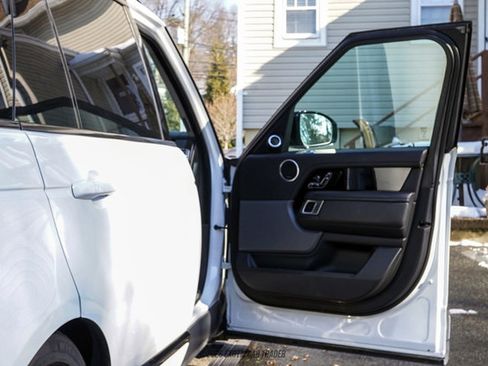 Used 2020 Land Rover Range Rover Long Wheelbase HSE image 29