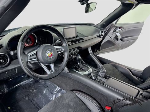 Used 2018 FIAT 124 Spider Abarth w/ Navigation & Sound Group image 28
