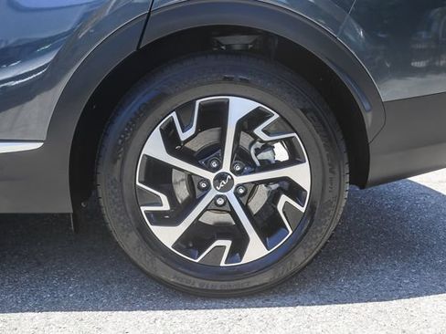 Certified 2024 Kia Sportage EX FWD image 12