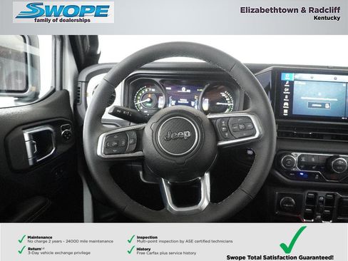 Used 2025 Jeep Wrangler Sahara 4xe AWD/4WD image 15