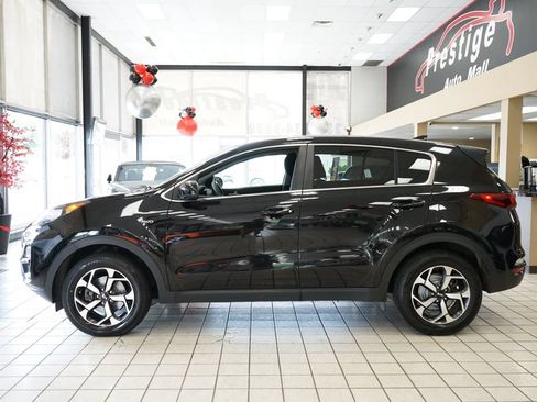 Used 2020 Kia Sportage LX AWD/4WD image 3