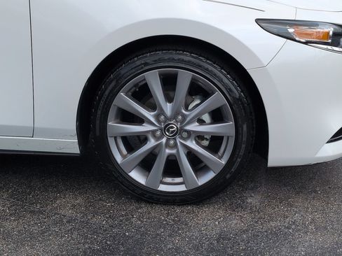 Used 2020 MAZDA MAZDA3 Sedan w/ Preferred Package FWD image 11