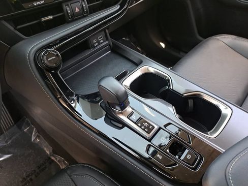Used 2024 Lexus NX 250 FWD image 27