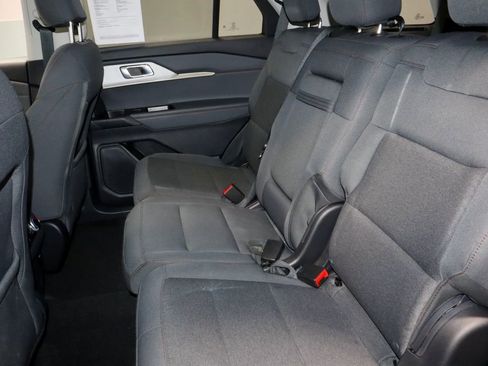 Certified 2025 Ford Explorer Active AWD/4WD image 22