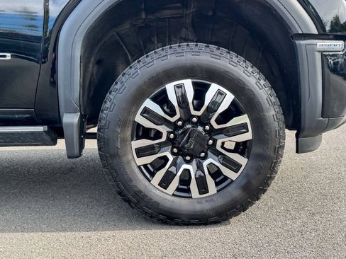 Used 2025 GMC Sierra 3500 Denali Ultimate AWD/4WD image 13