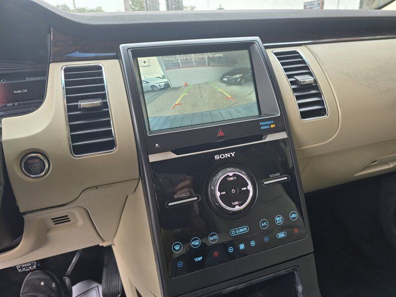 Used 2018 Ford Flex Limited w/ Equipment Group 303A AWD/4WD image 29