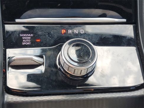 Certified 2024 Jeep Grand Cherokee L Limited w/ Luxury Tech Group II image 31