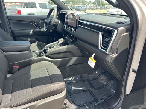 New 2026 GMC Canyon Elevation RWD image 29