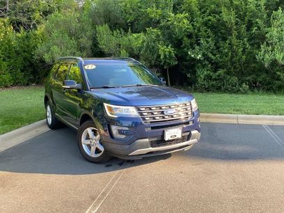 Used 2017 Ford Explorer XLT