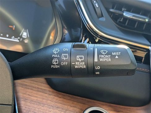 Used 2025 Jeep Grand Cherokee L Summit image 29