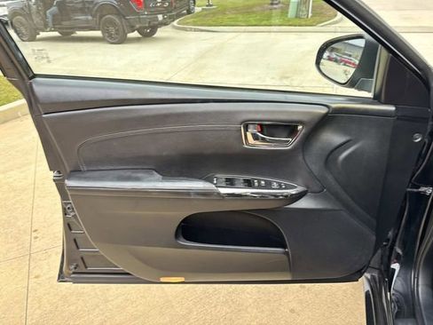 Used 2018 Toyota Avalon XLE image 20