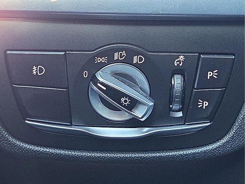 Used 2019 BMW X3 xDrive30i w/ Driving Assistance Package image 19