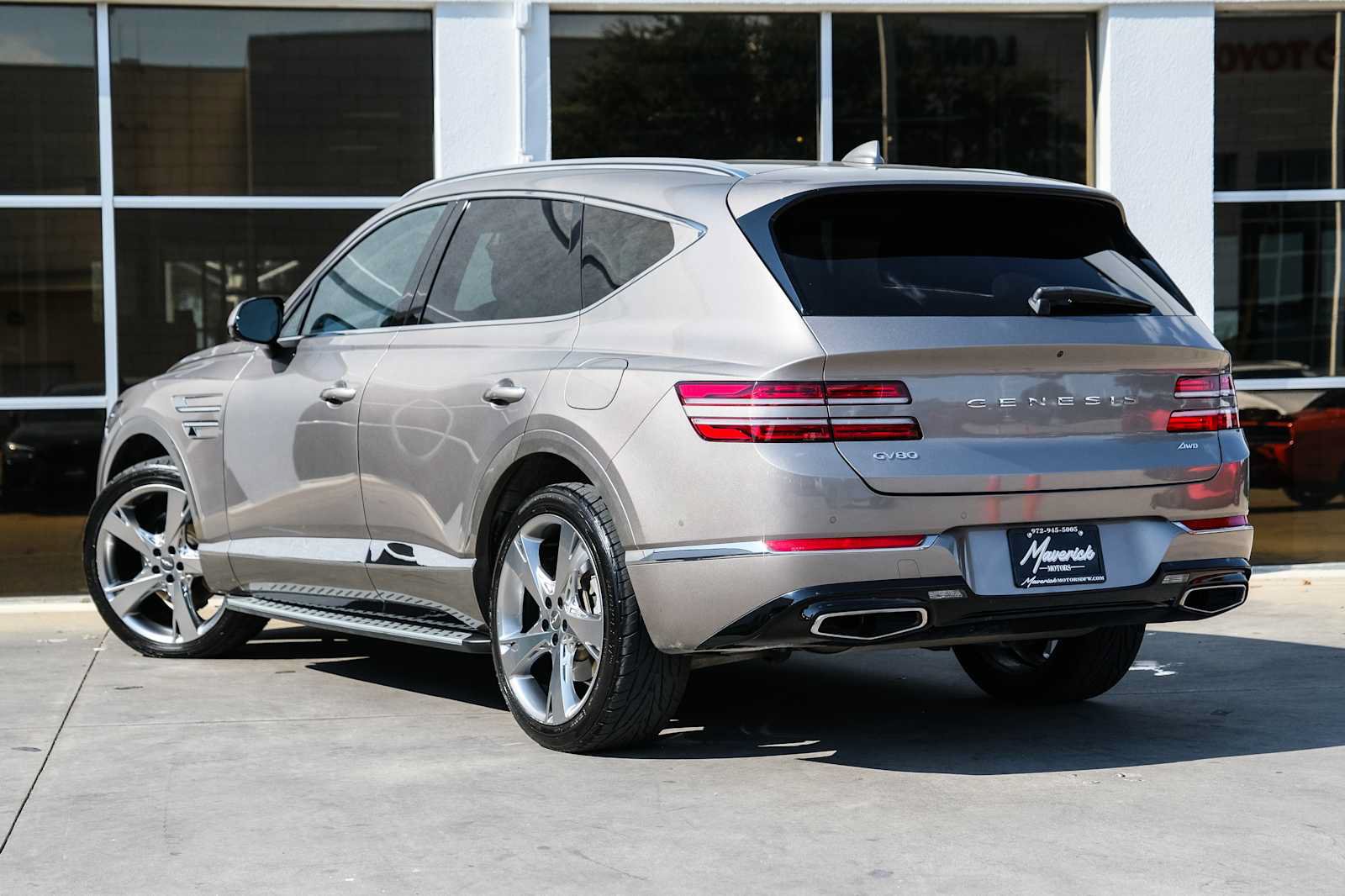 Used 2021 Genesis GV80 2.5T w/ Prestige Package 04 AWD/4WD image 14