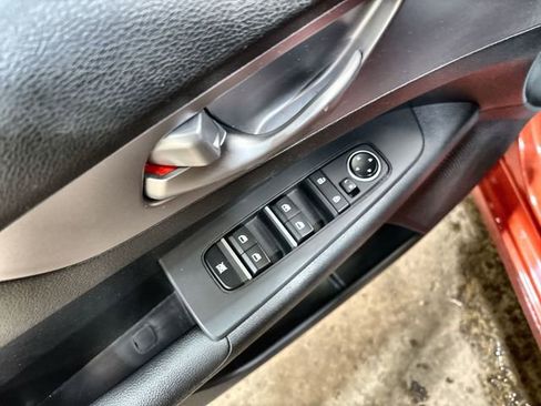 Certified 2022 Kia Forte LXS image 17