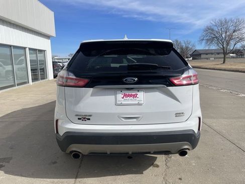 Used 2020 Ford Edge SEL image 9