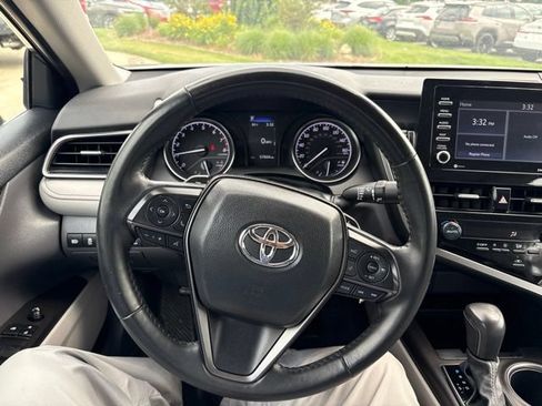 Used 2024 Toyota Camry SE FWD image 14