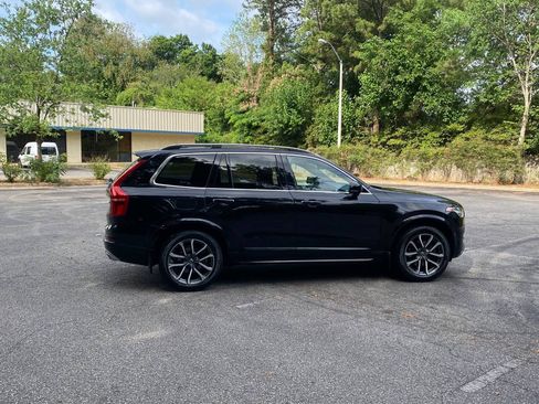 Used 2018 Volvo XC90 T6 Momentum w/ Convenience Package AWD/4WD image 4